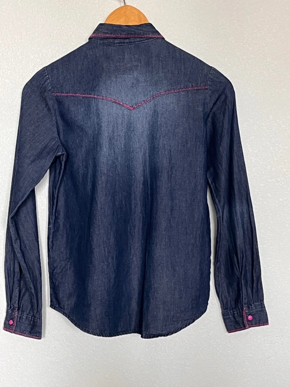 Roper Girls Dark Denim Pearl Snap Western Shirt Pink Stitching Size L 10-12 EPOC